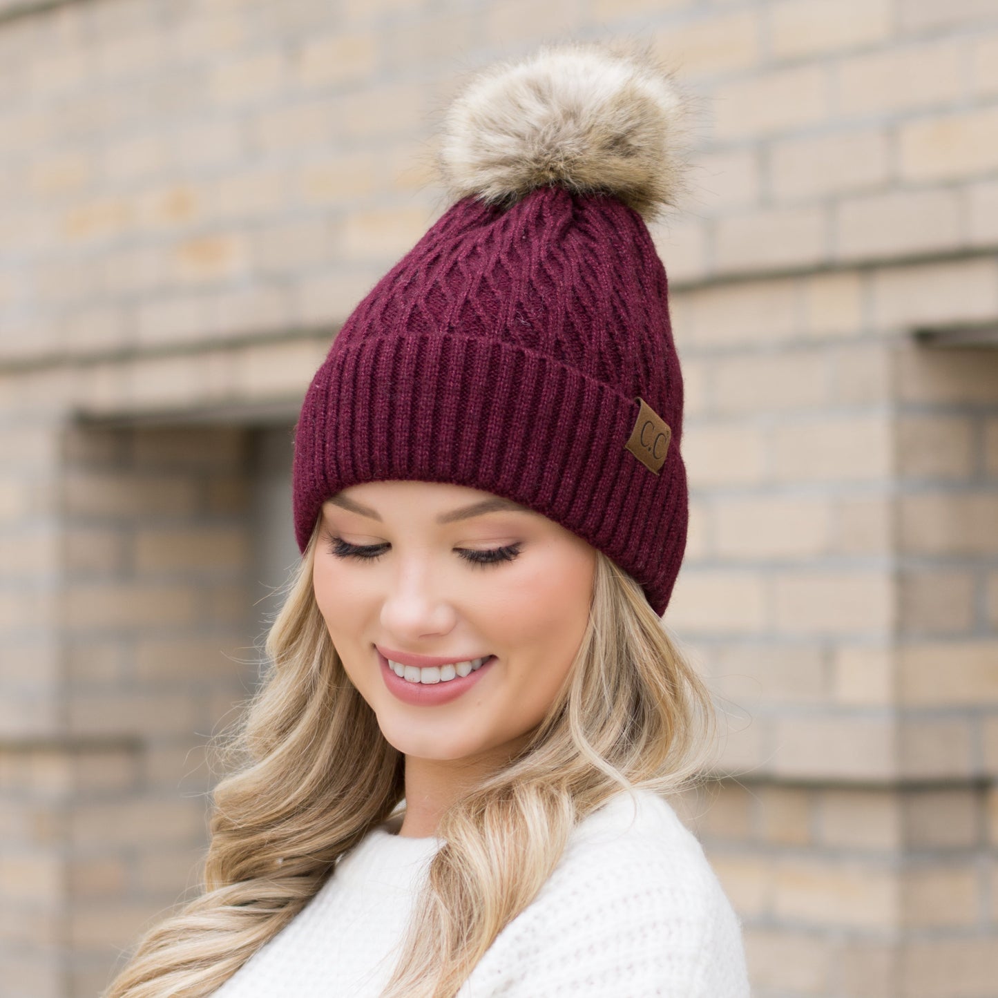 Gorro de punto C.C® Honeycomb con pompón