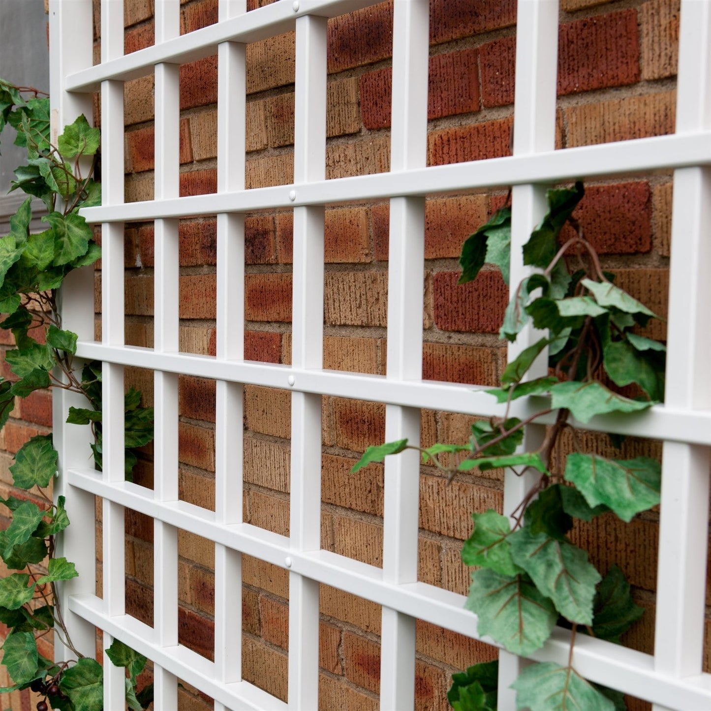 Enrejado de pared de 8 pies de vinilo blanco - Fabricado en EE. UU.