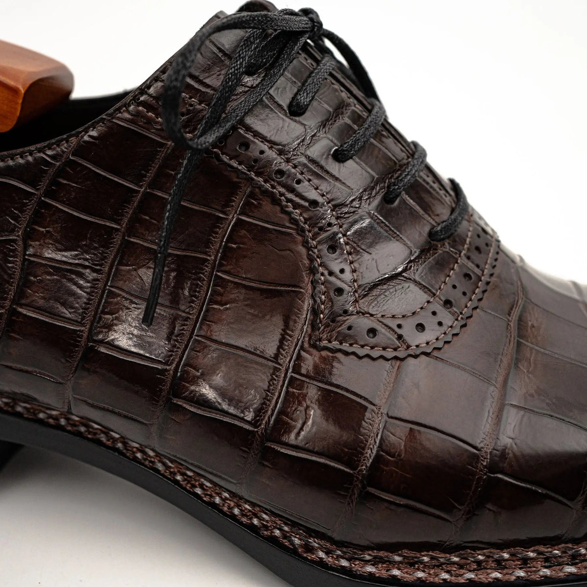 Dark Brown Plain-Toe Crocodile Leather Derby Shoes