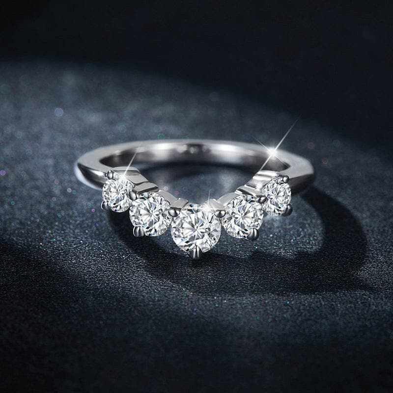 T-Shirts Trendsi just arrived - Dazzling Moissanite Silver Ring