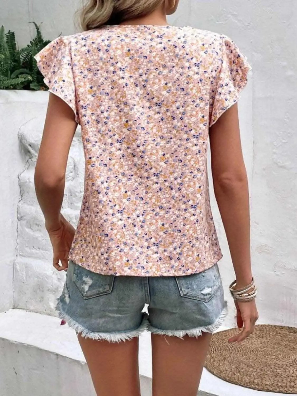 Trendsi Ditsy Floral Cap Sleeve Top — Spring Casual Wear