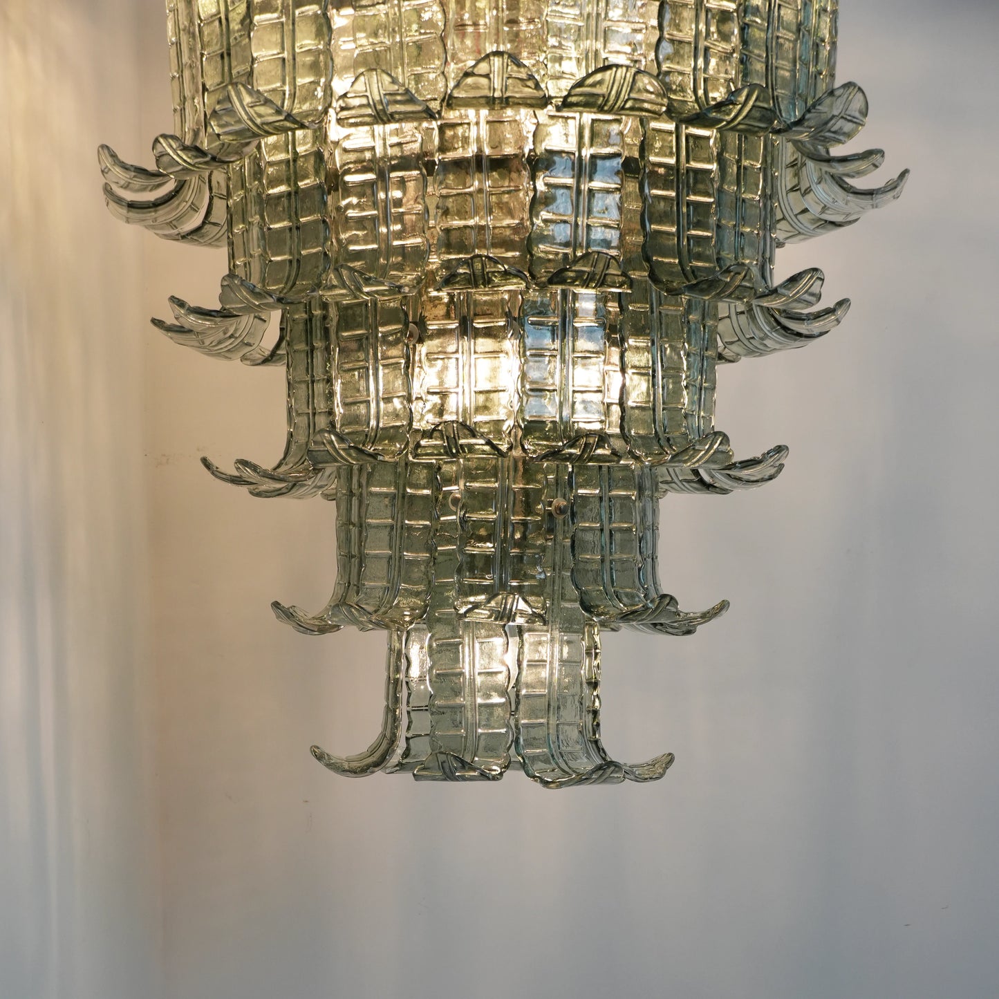 Candelabro elegante de cristal de Murano con forma de hoja