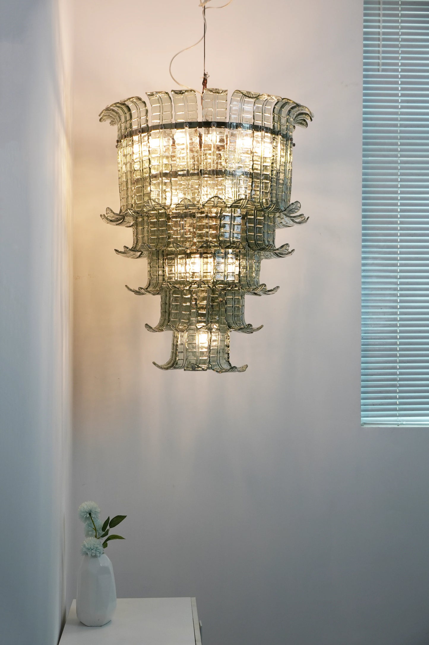 Candelabro elegante de cristal de Murano con forma de hoja