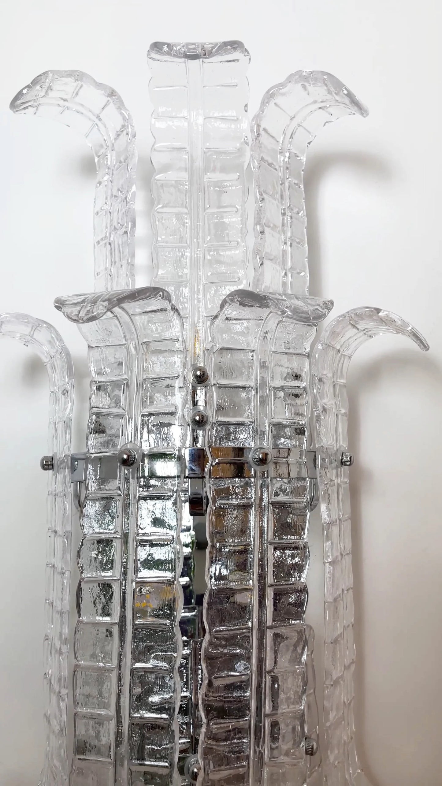 Aplique de pared elegante de cristal de Murano con forma de hoja
