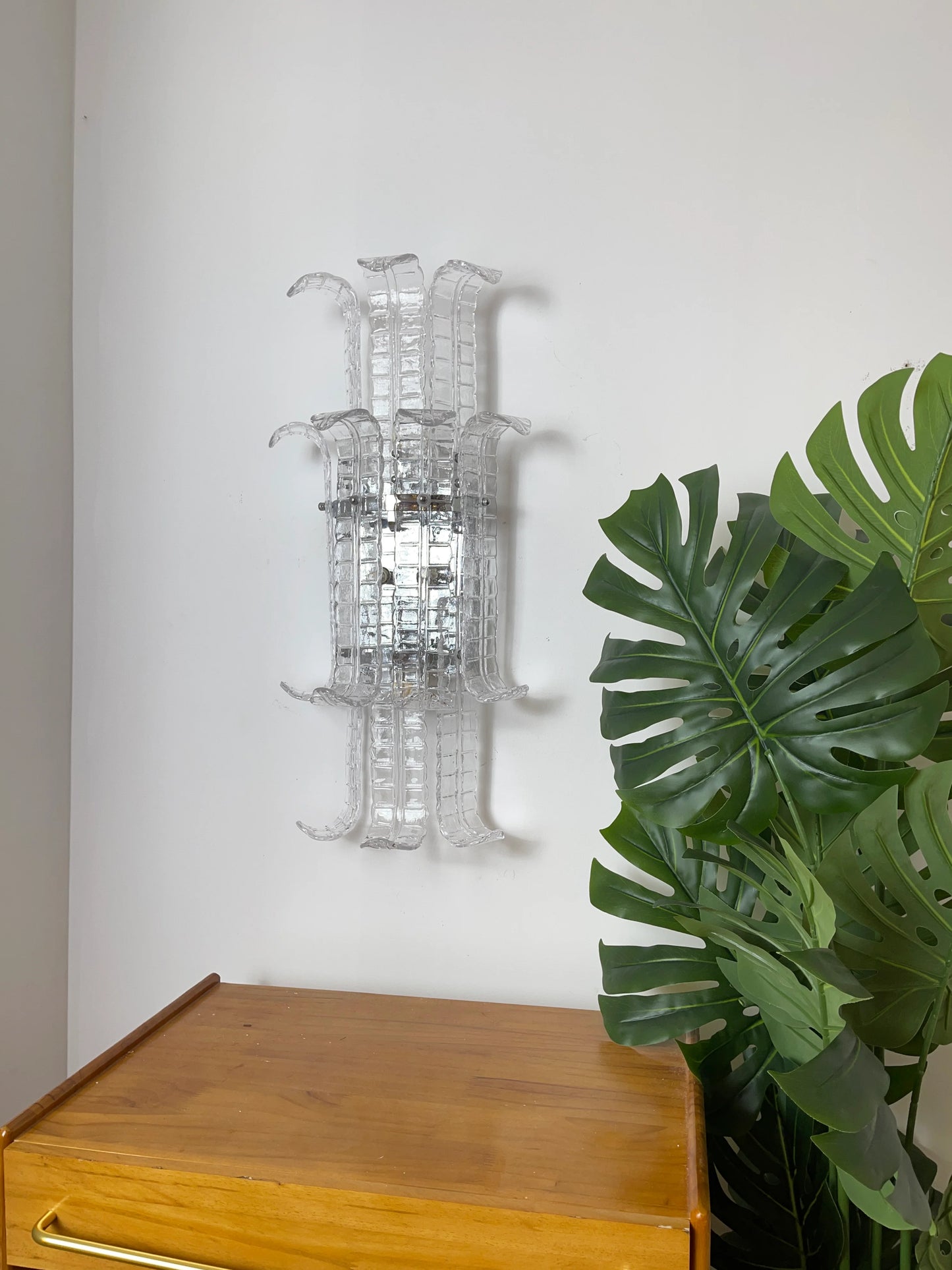 Aplique de pared elegante de cristal de Murano con forma de hoja