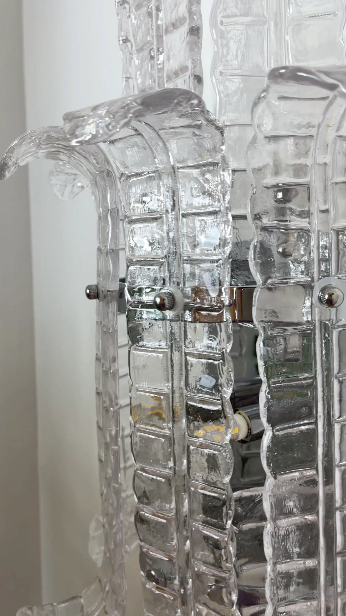 Aplique de pared elegante de cristal de Murano con forma de hoja