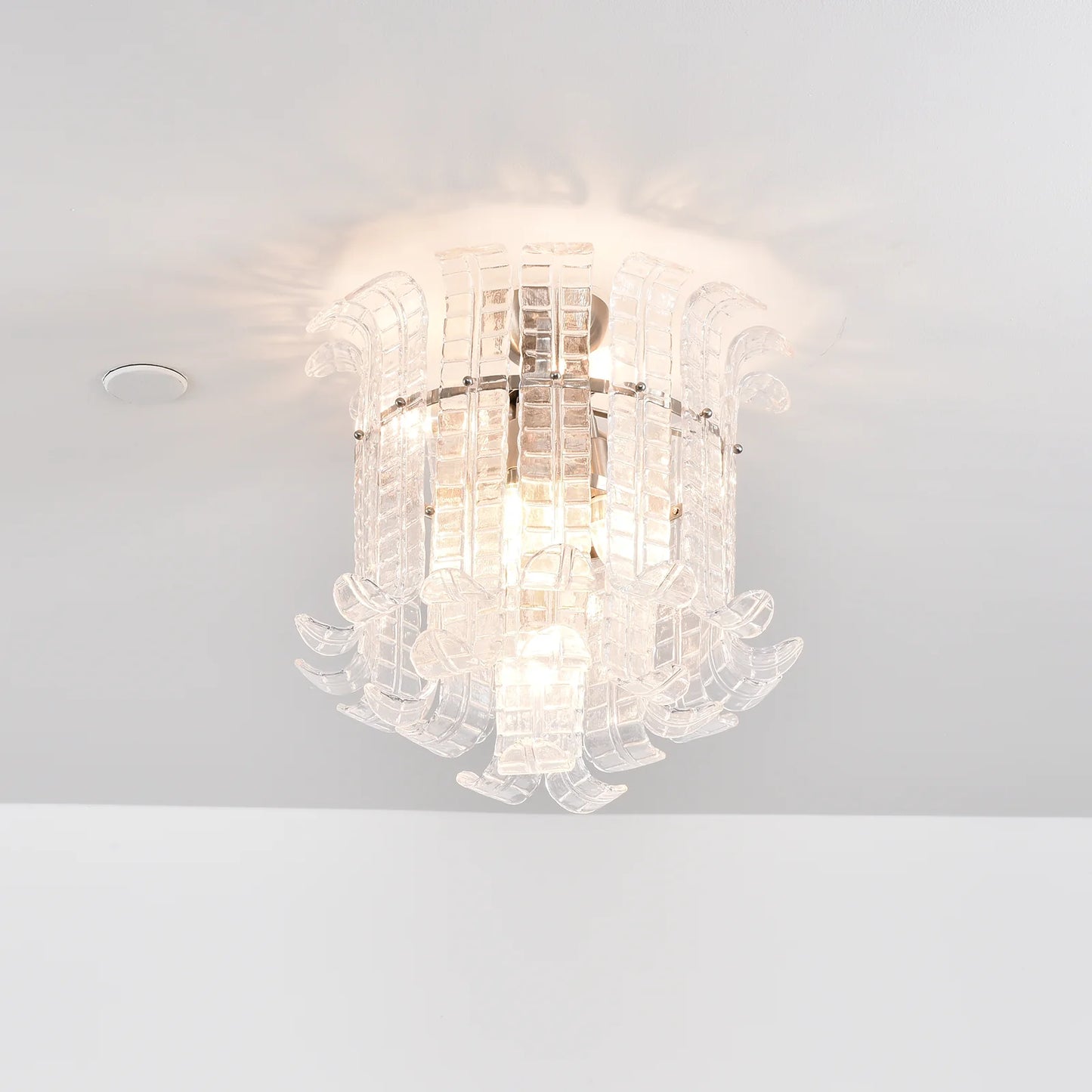 Elegante Lámpara de Techo Murano con Forma de Hoja