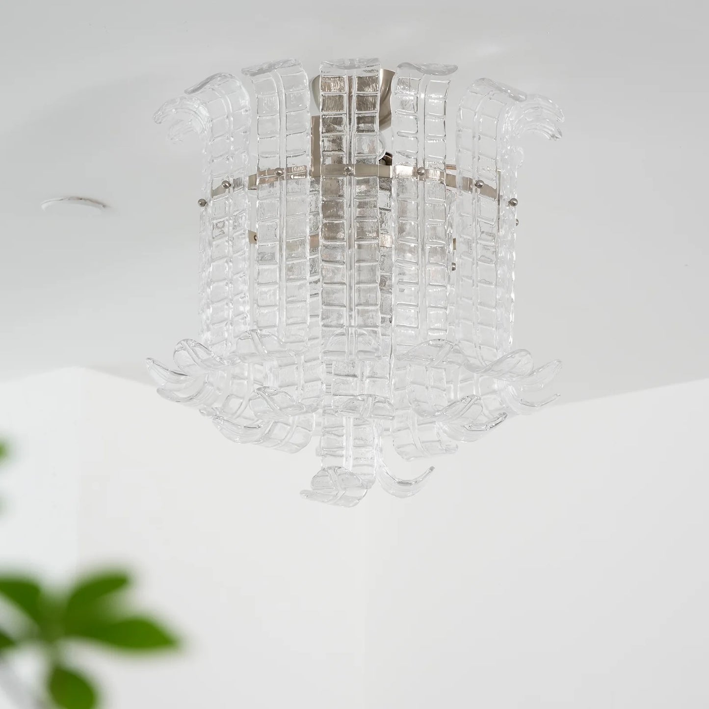 Elegante Lámpara de Techo Murano con Forma de Hoja