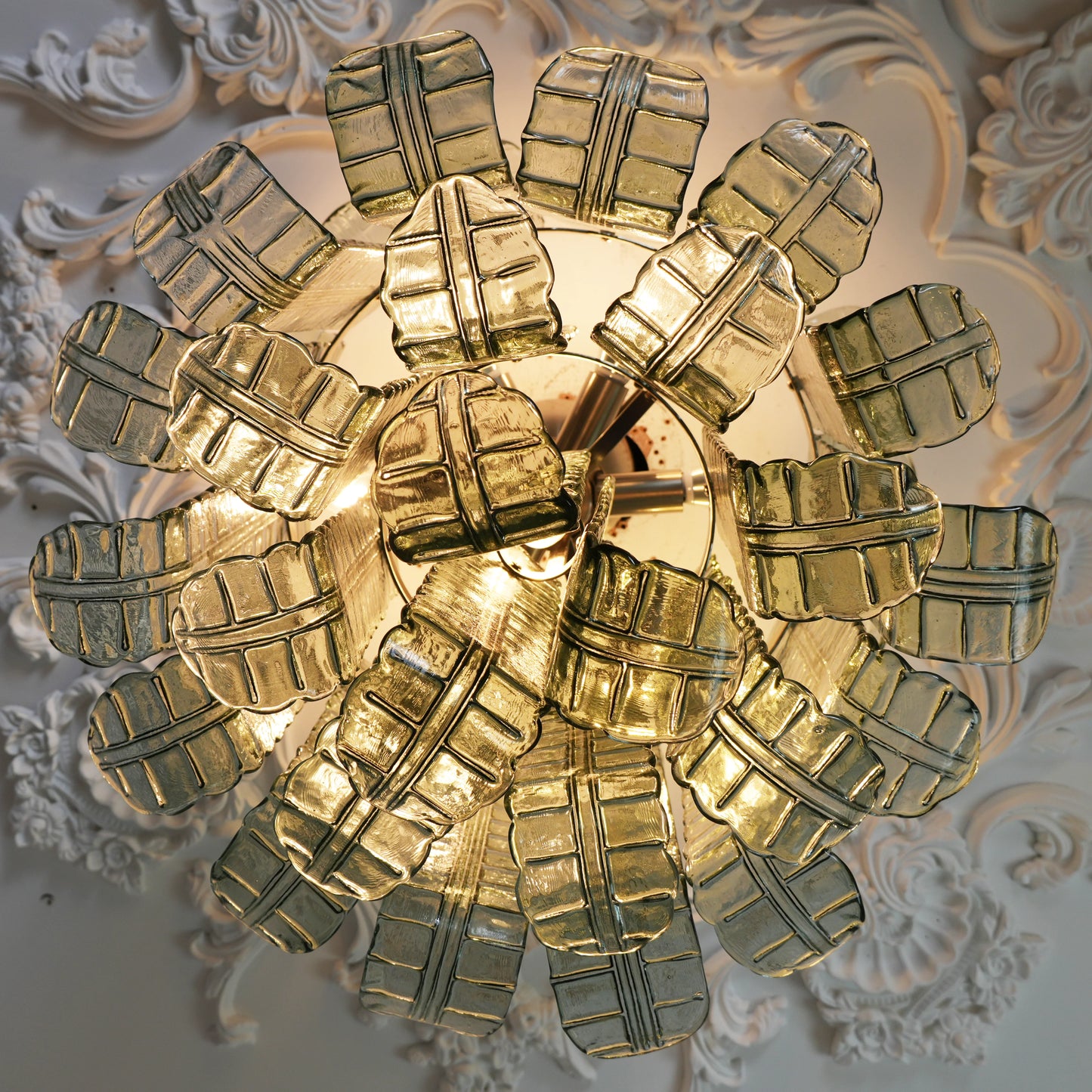 Elegante Lámpara de Techo Verde de Murano con Forma de Hoja