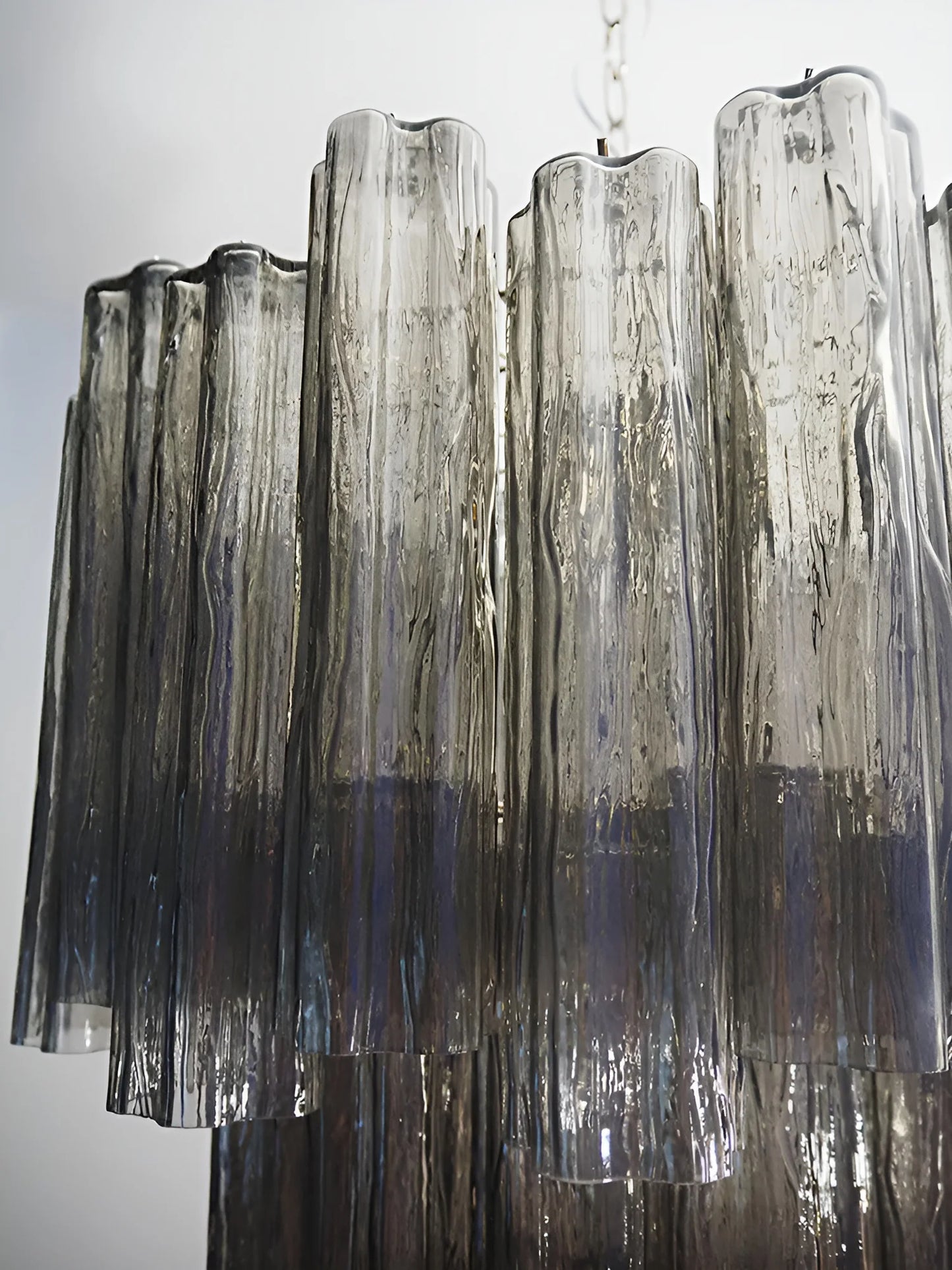 Elegante Candelabro de Tubos de Cristal Murano Ahumado