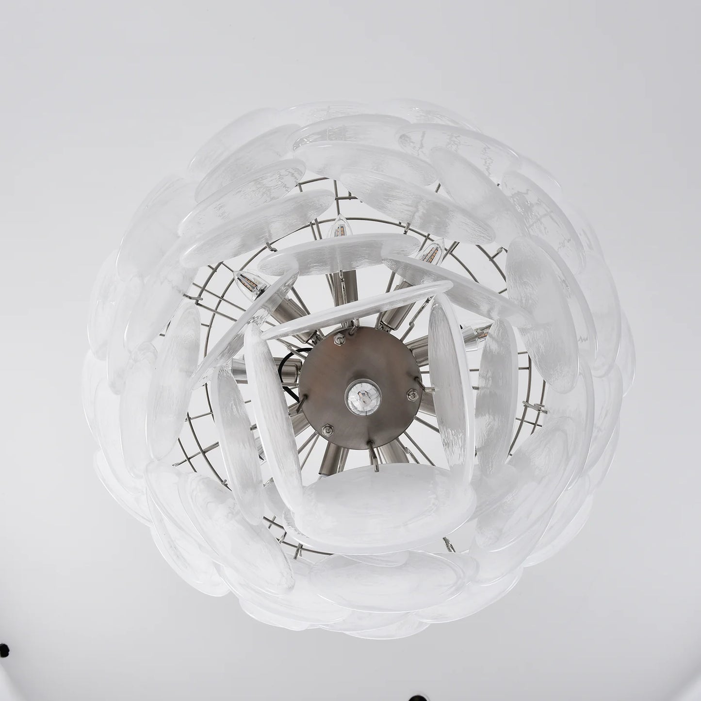 Elegante lámpara de araña de disco de Murano blanca