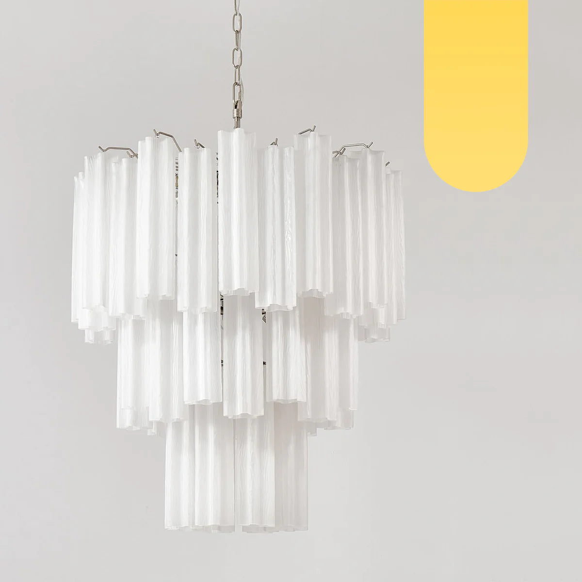 Elegante lámpara de araña de cristal de Murano blanco