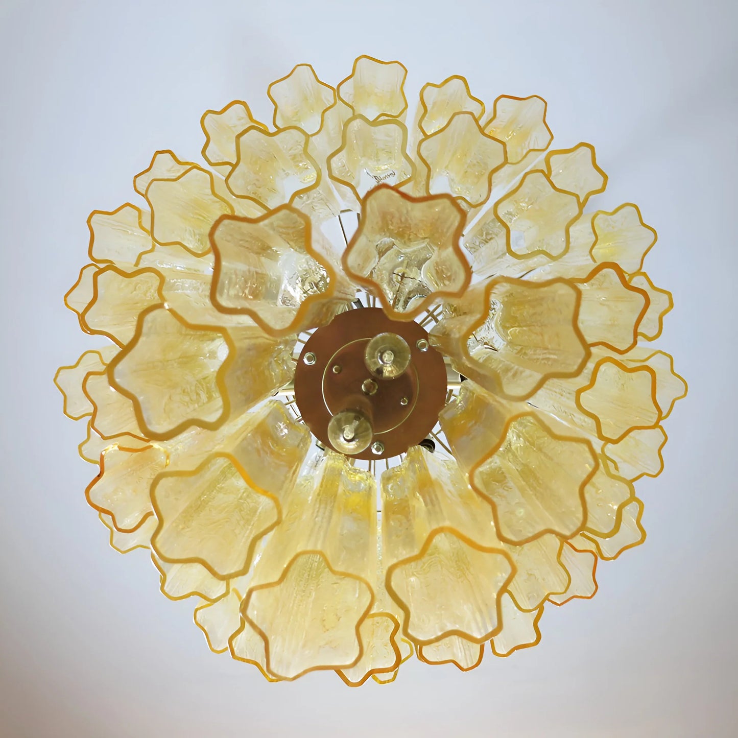 Elegante araña de tubo de cristal de Murano amarillo