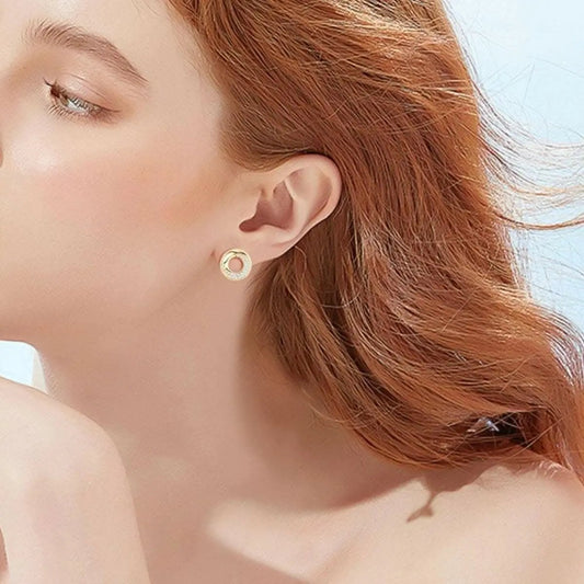 Acaban de llegar las camisetas Trendsi - Elegantes pendientes de moissanita de plata