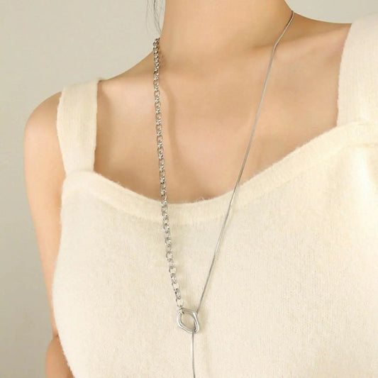 Tendencia en camisetas y collares - Elegante collar de titanio bitono