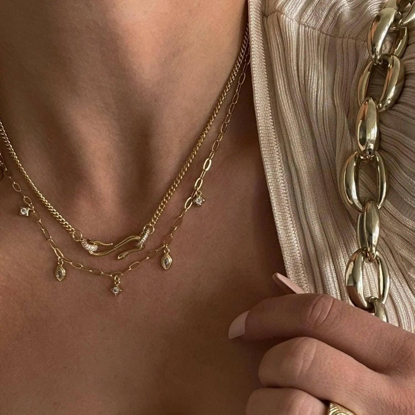 Necklace - Gold-Plated Zircon - Elegant Dainty Style