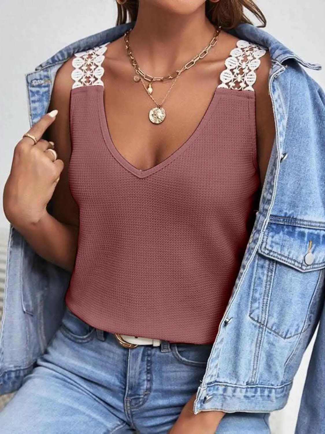 T-Shirts Trendsi just arrived - Elegant sheer lace v-neck tank