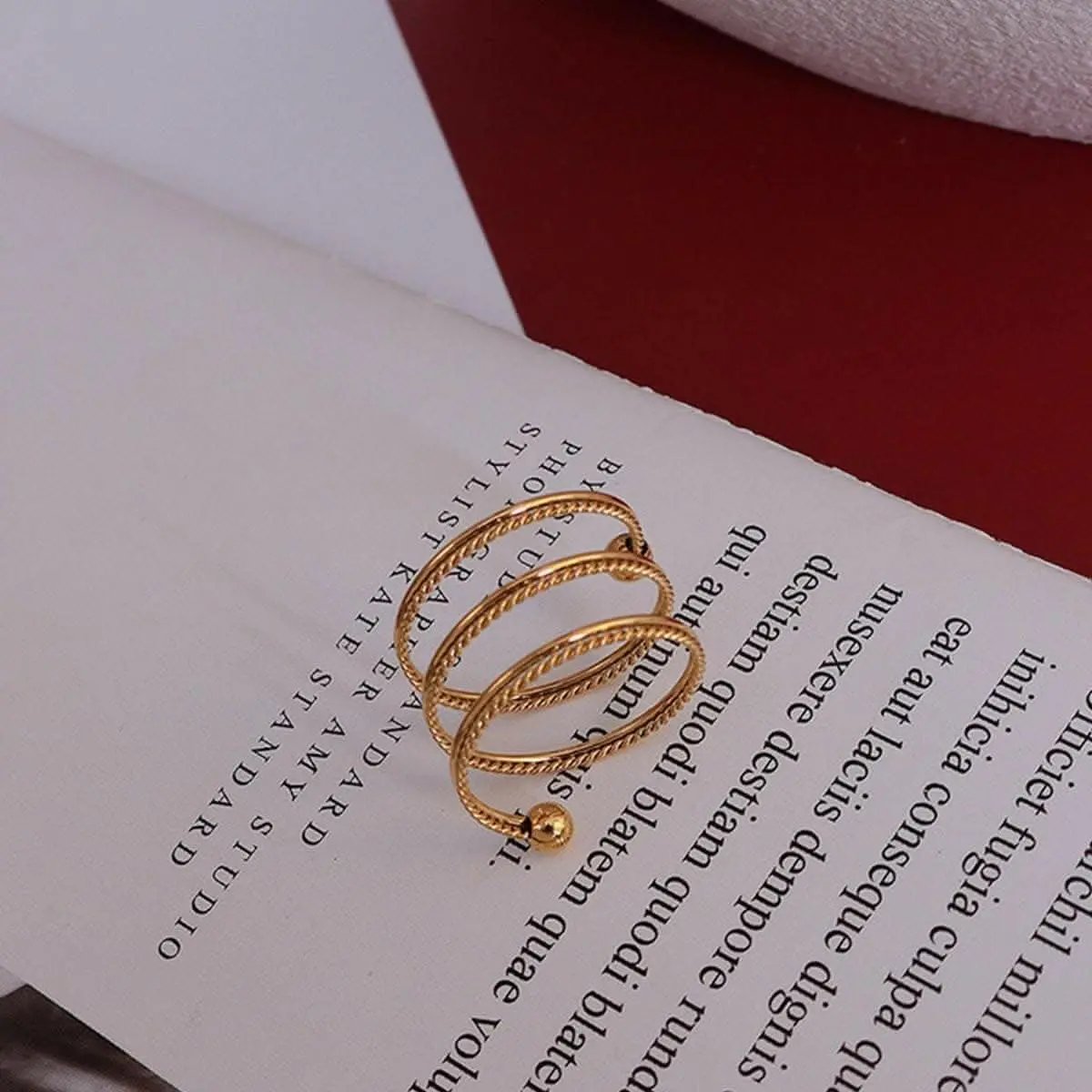T-Shirts Trendsi just arrived - Elegant titanium steel wrap ring