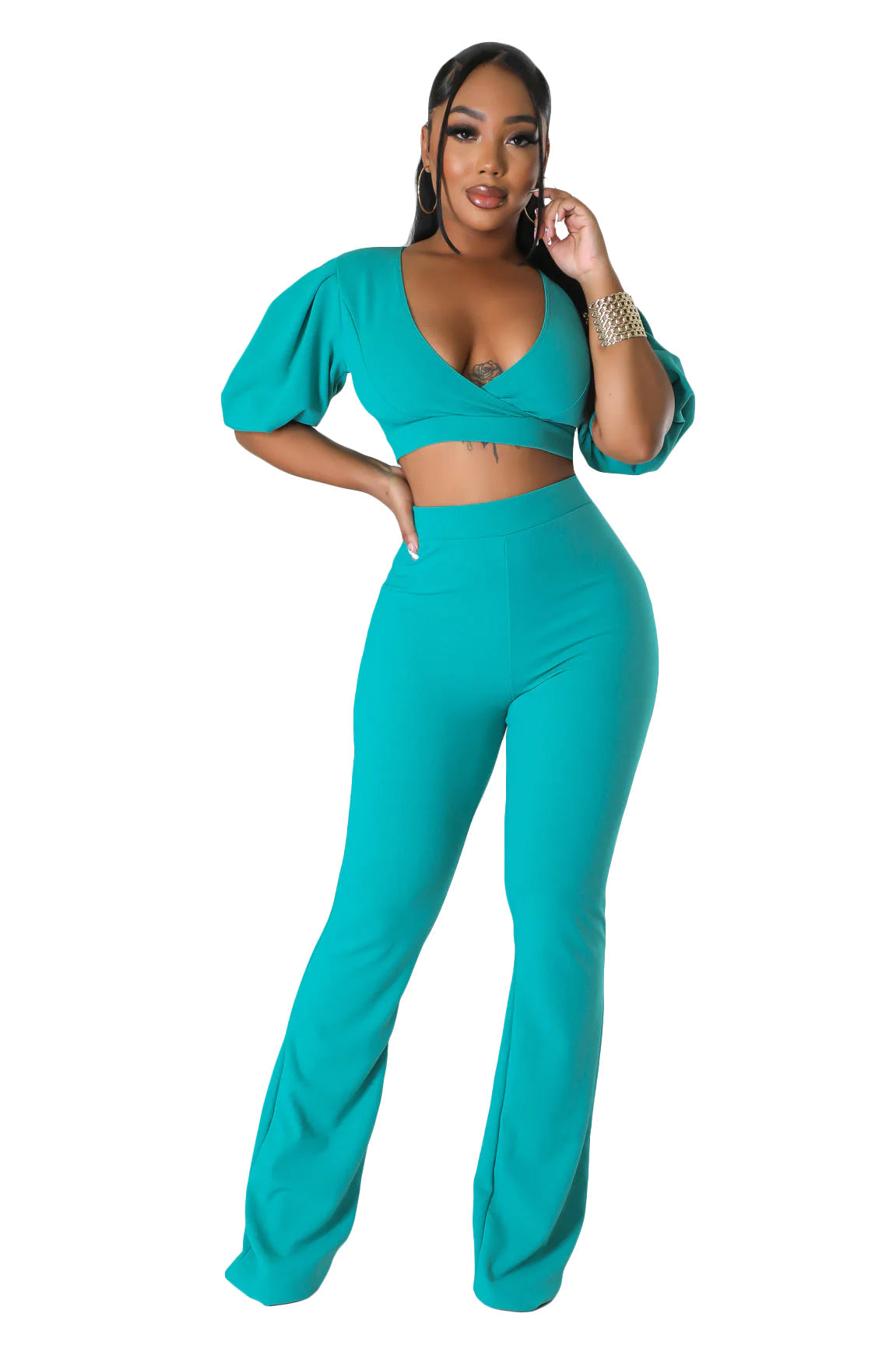 Conjunto de dos piezas de top corto y pantalón palazzo