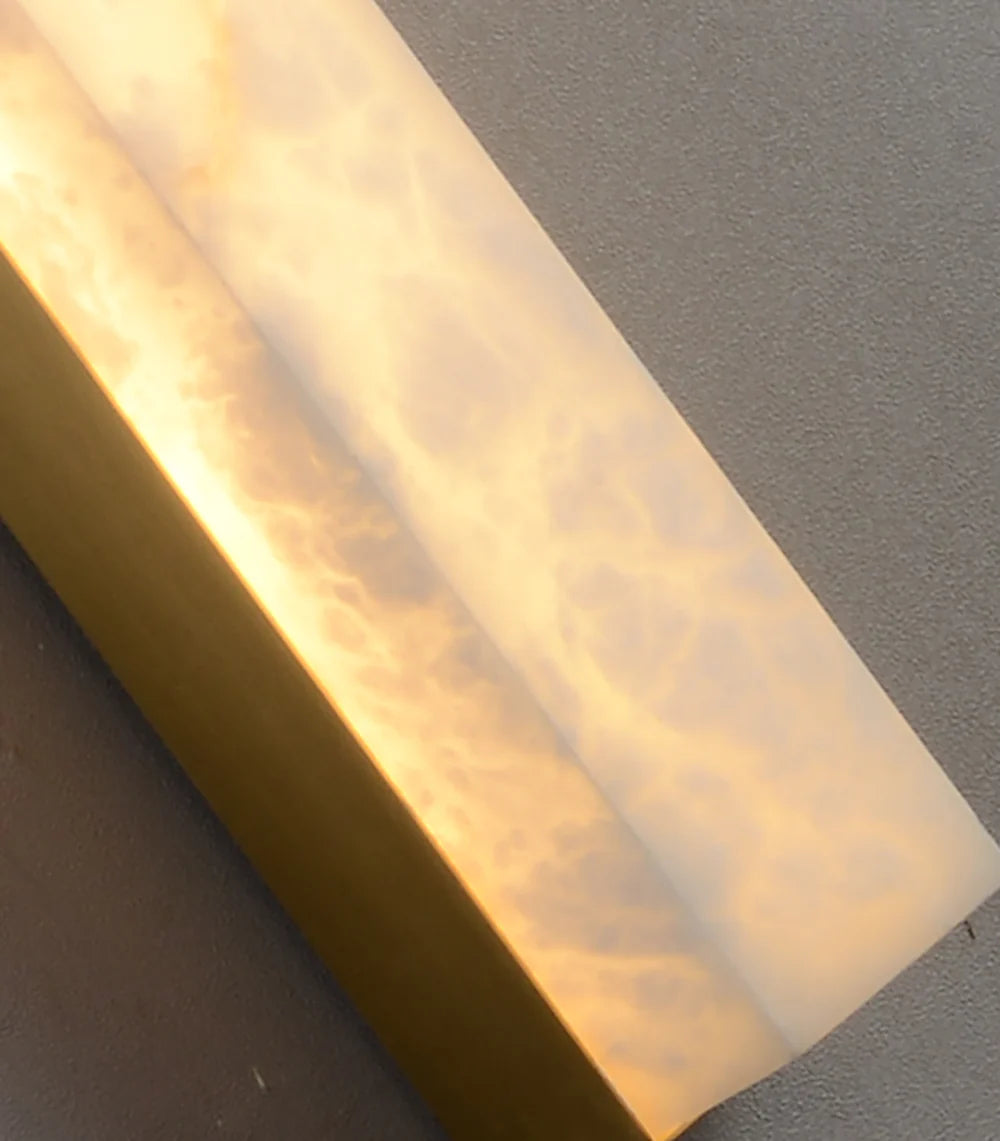 Lámpara de pared interior Emerson Alabaster