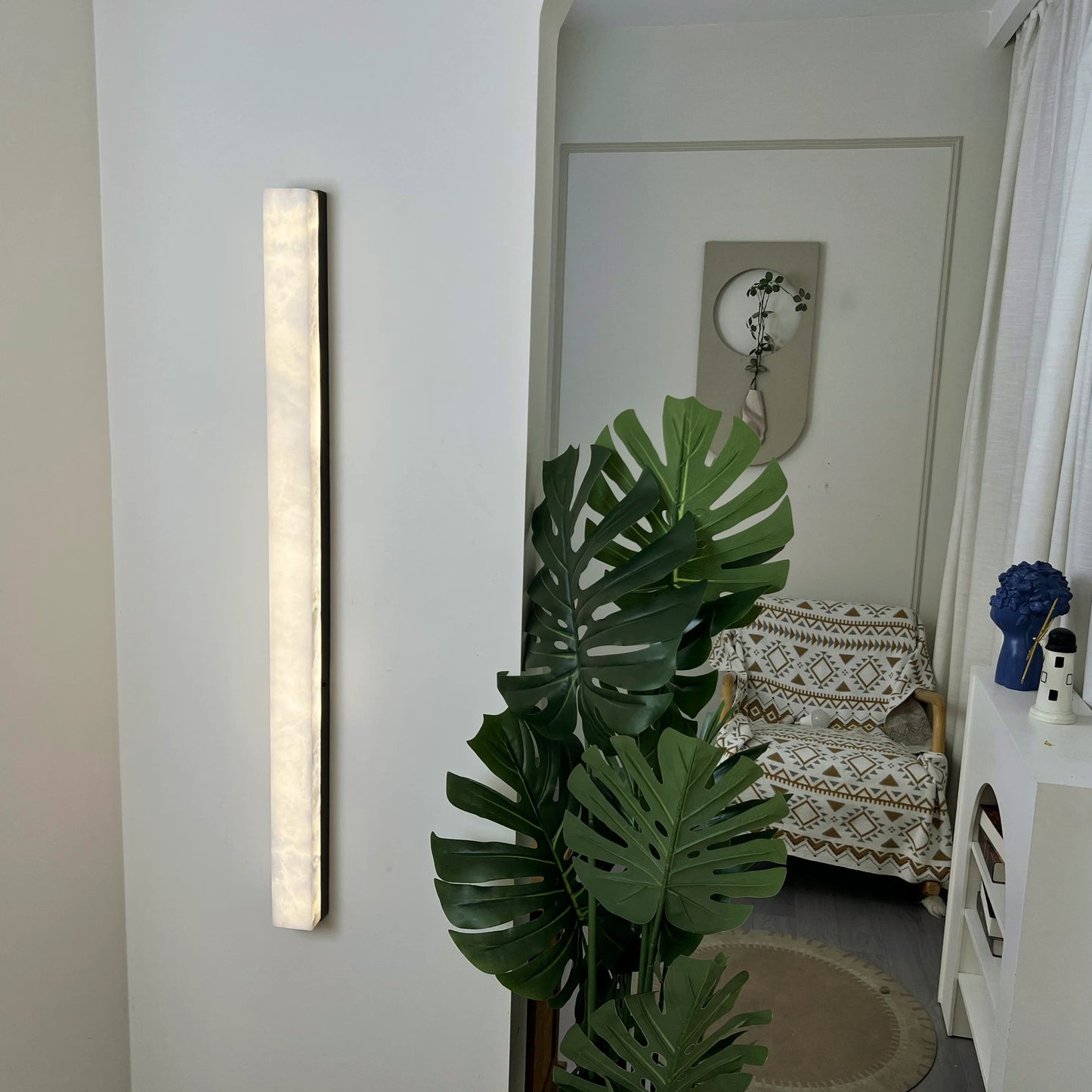 Lámpara de pared interior Emerson Alabaster