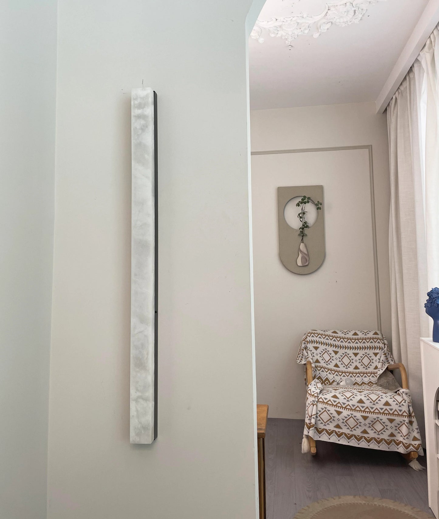 Lámpara de pared interior Emerson Alabaster