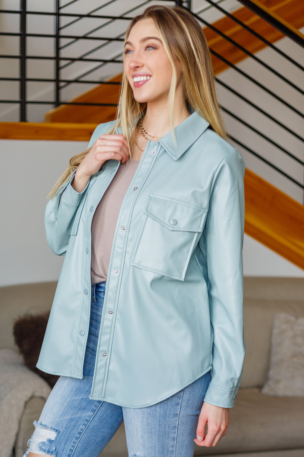 Chaqueta camisera de polipiel Anhelo Infinito