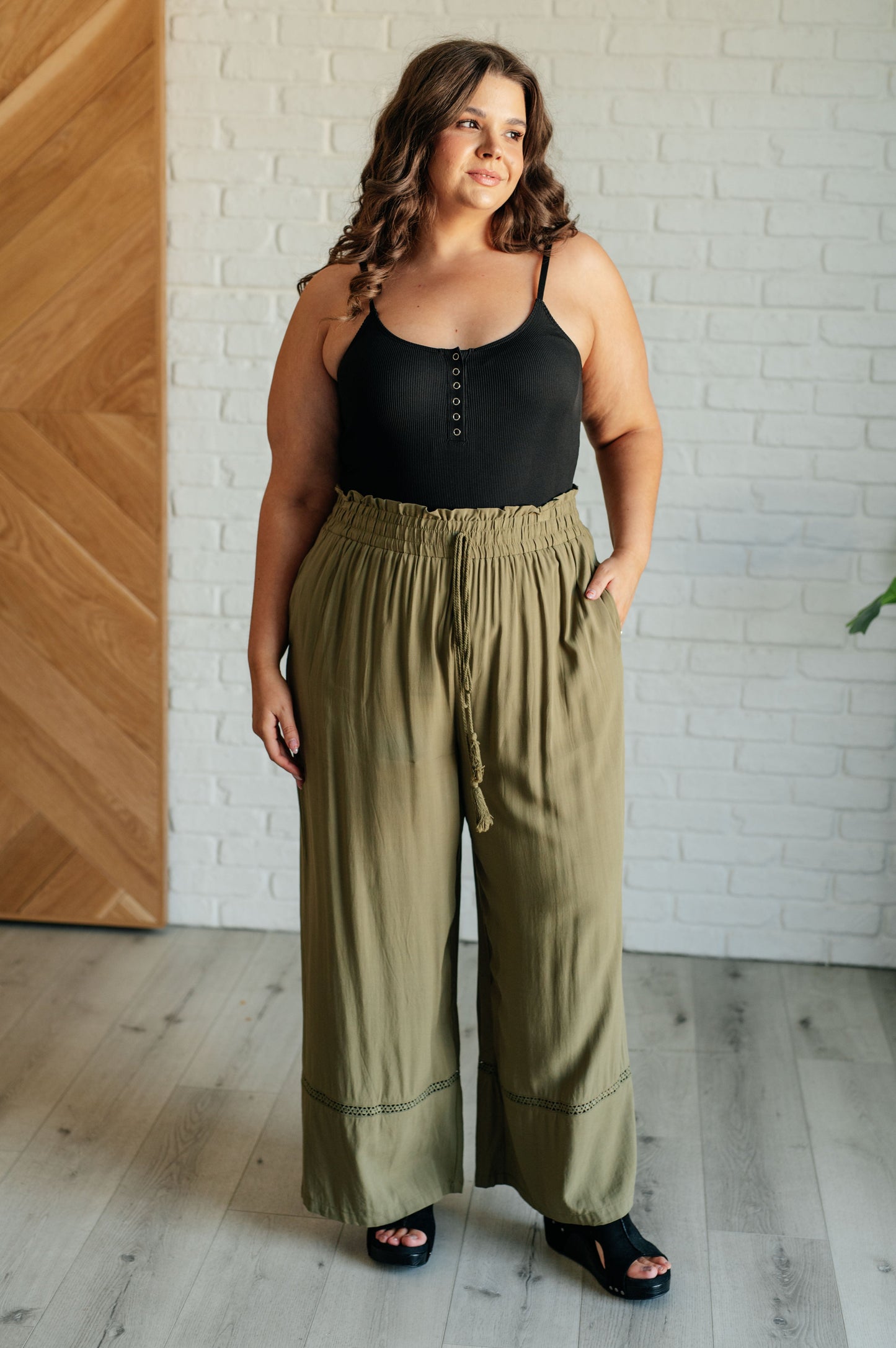 Pantalones anchos "Escapada emocionante"