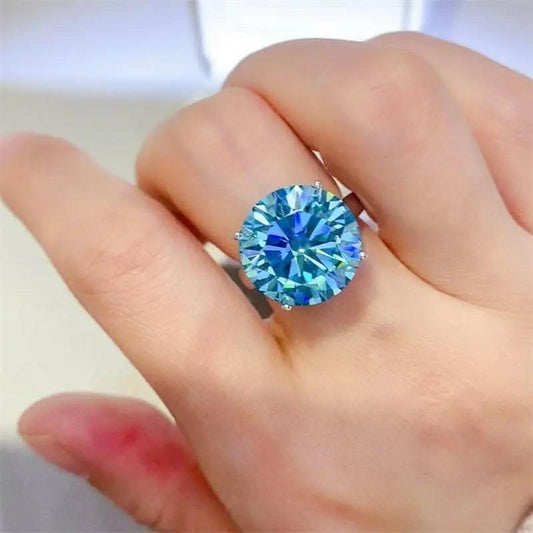 Llegaron las camisetas de Trendsi - Exquisito anillo de moissanita de 5 quilates