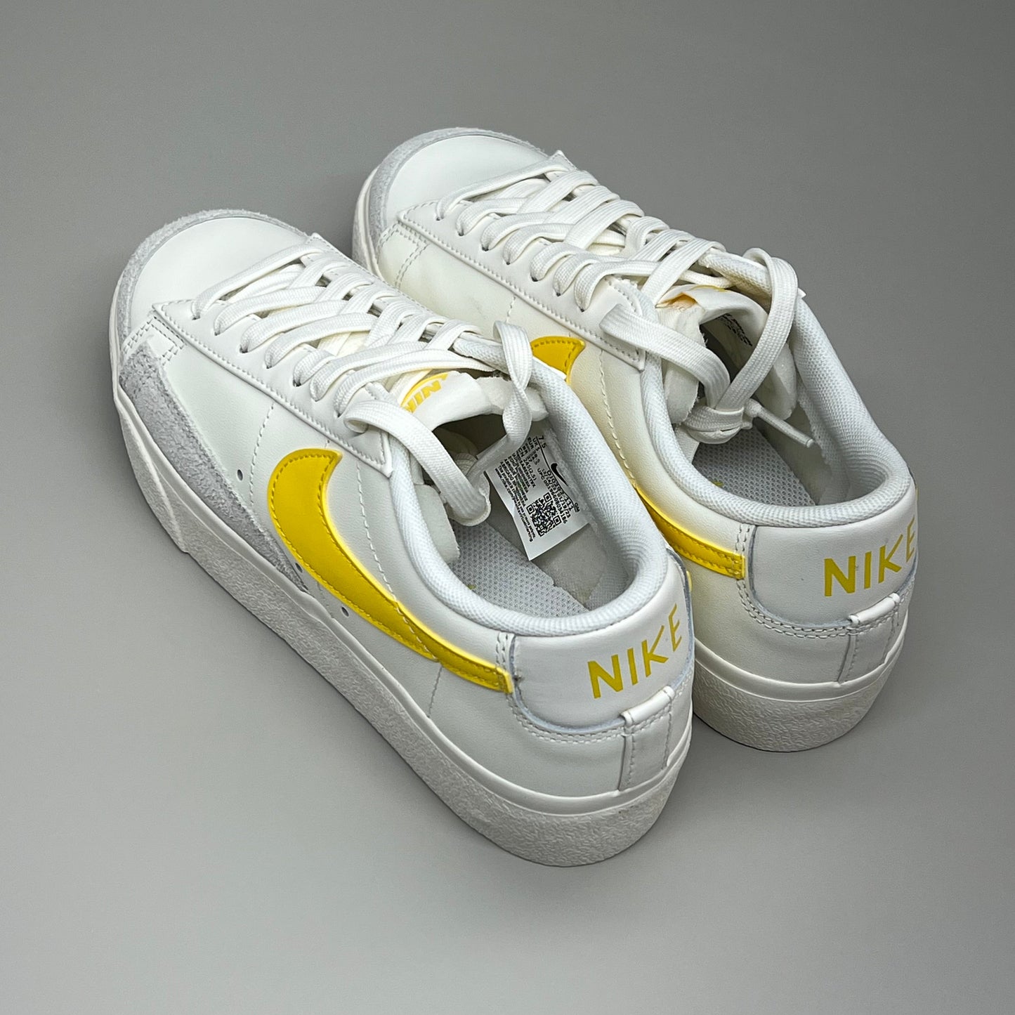 NIKE Blazer Low Cut Platform Sneaker Sz Women's 7.5 Men's 6 Yellow/Grey/White