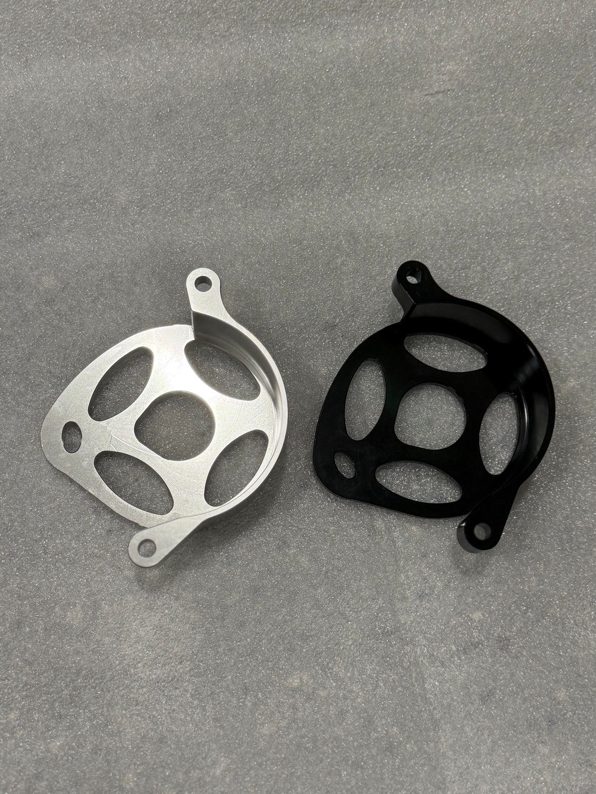 Tapa de motor de metal Surron Ultra Bee