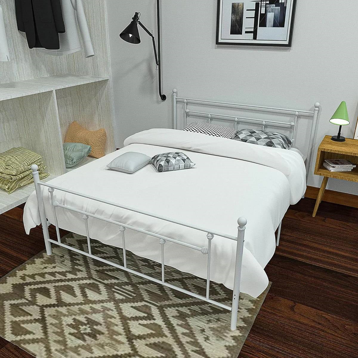 Cama con estructura de metal blanco de estilo vintage con cabecero y pie de cama