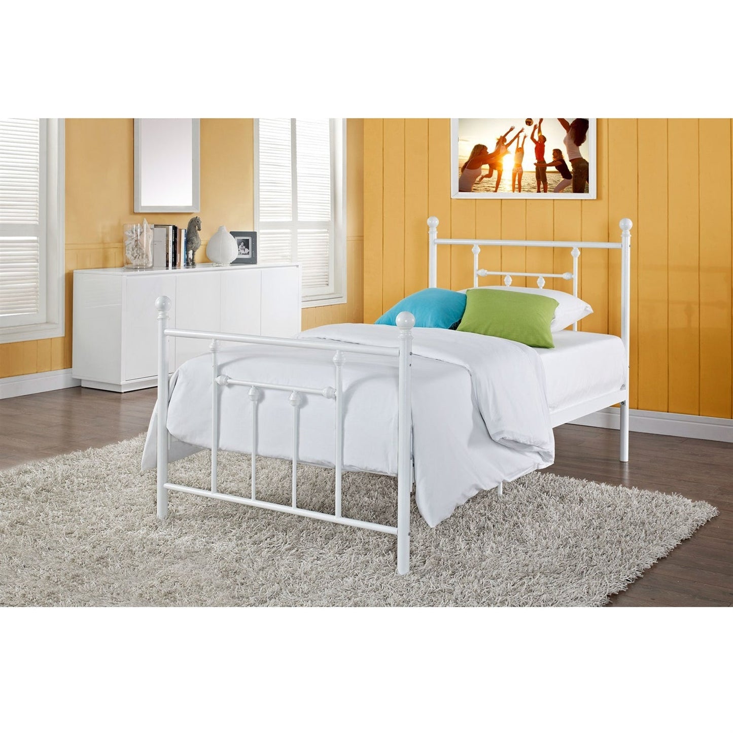Cama de plataforma de metal blanco de tamaño completo con cabecero y pie de cama