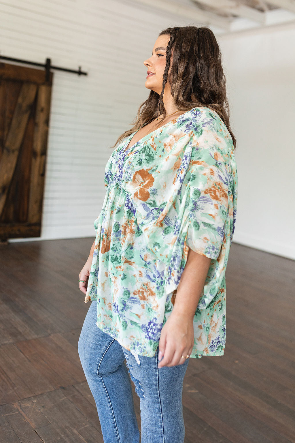 Fabled in Floral Draped Peplum Top en Marfil