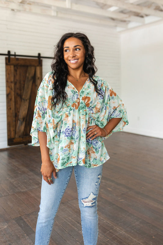 Fabled in Floral Draped Peplum Top en Marfil