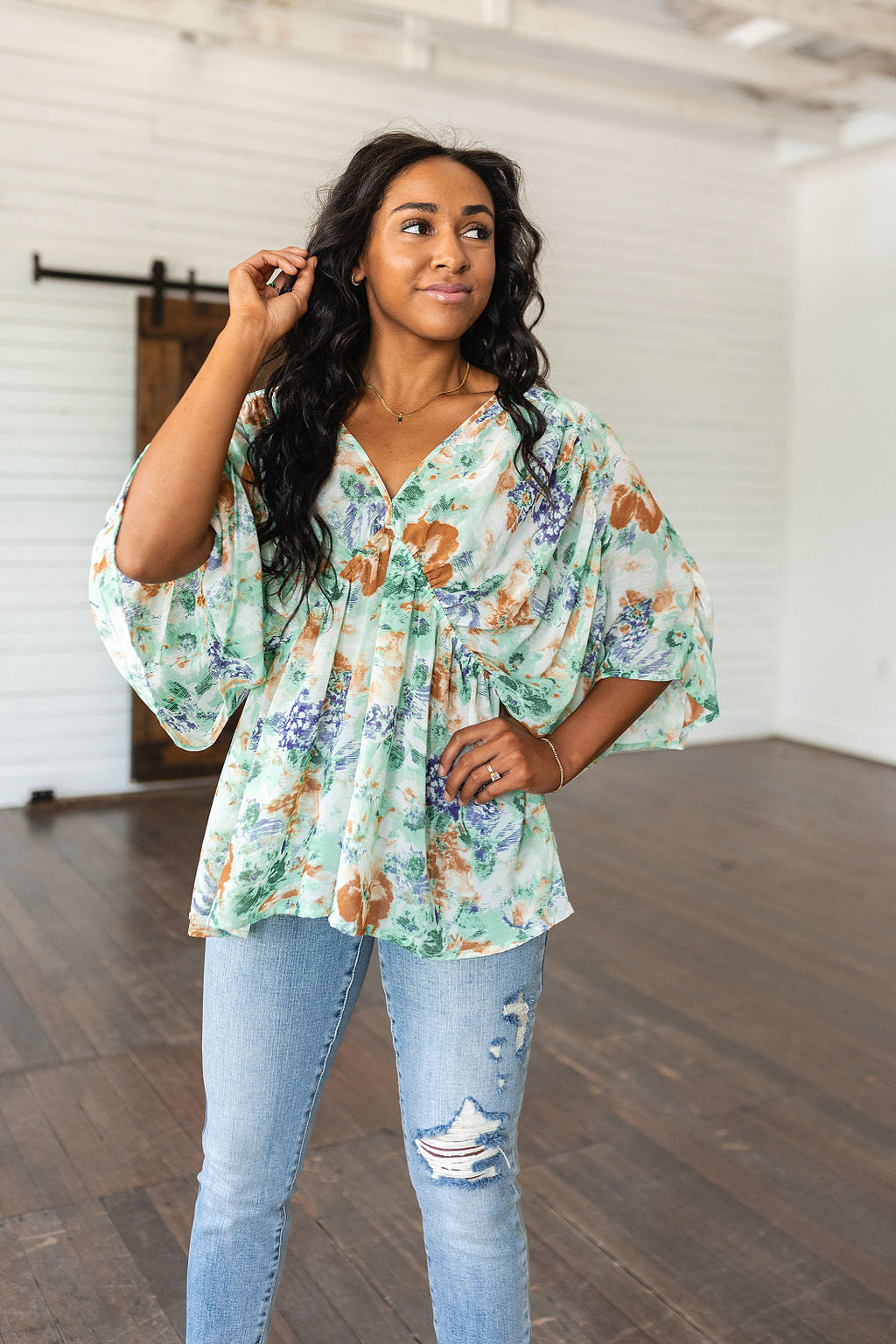 Fabled in Floral Draped Peplum Top en Marfil