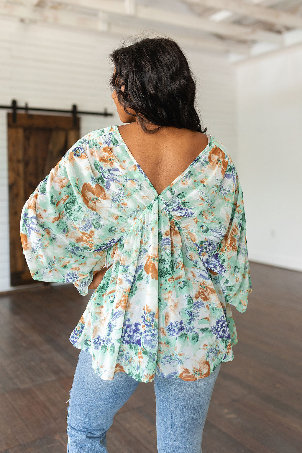 Fabled in Floral Draped Peplum Top en Marfil