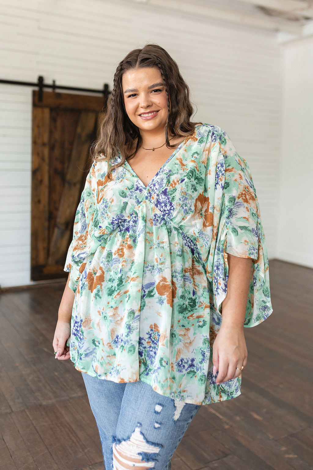 Fabled in Floral Draped Peplum Top en Marfil
