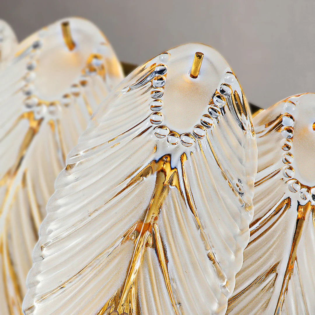 Lámpara de pared de cristal con plumas