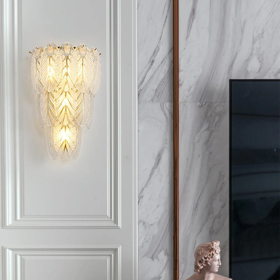 Lámpara de pared de cristal con plumas