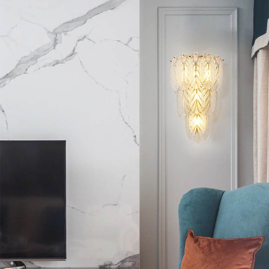 Lámpara de pared de cristal con plumas