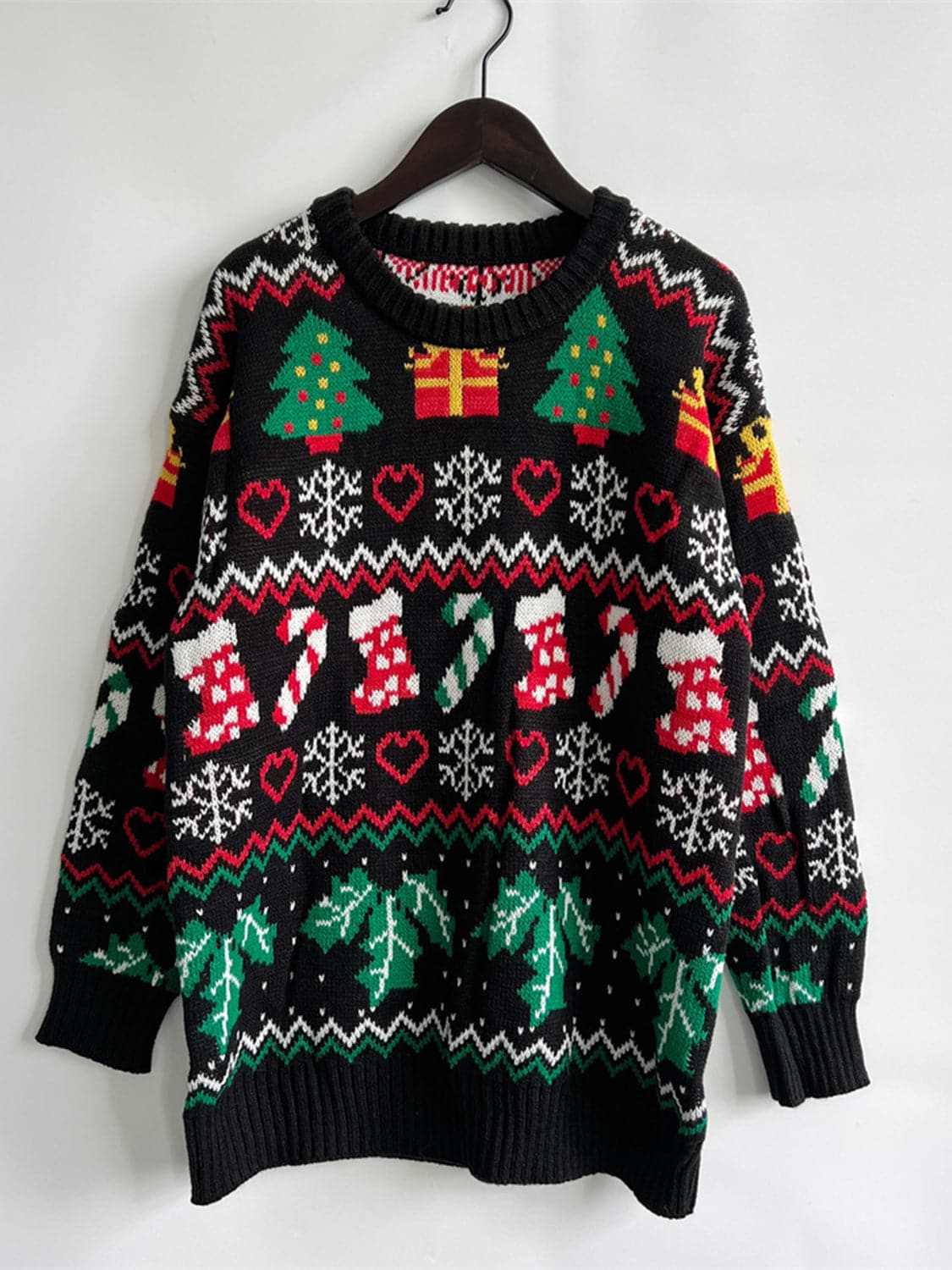 Sweaters Trendsi Festive Holiday Sweater - Cozy Fit