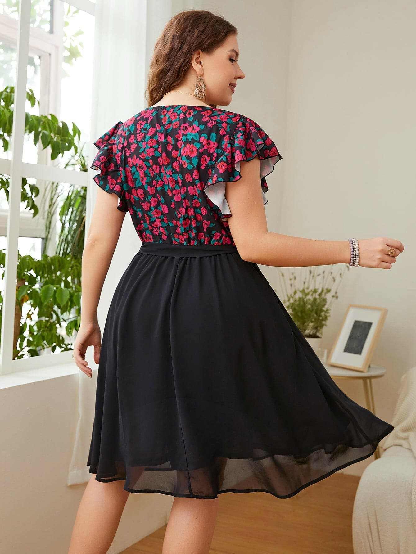 Dresses Trendsi Floral Plus Size Women's Dress Flutter Sleeve Comfy Fit