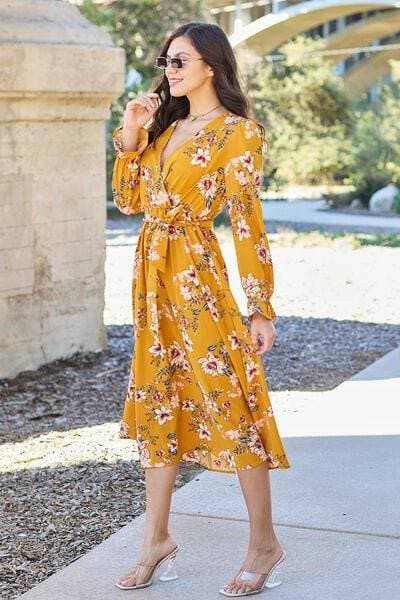 Vestido floral Trendsi con manga con volantes y lazo en la espalda para verano