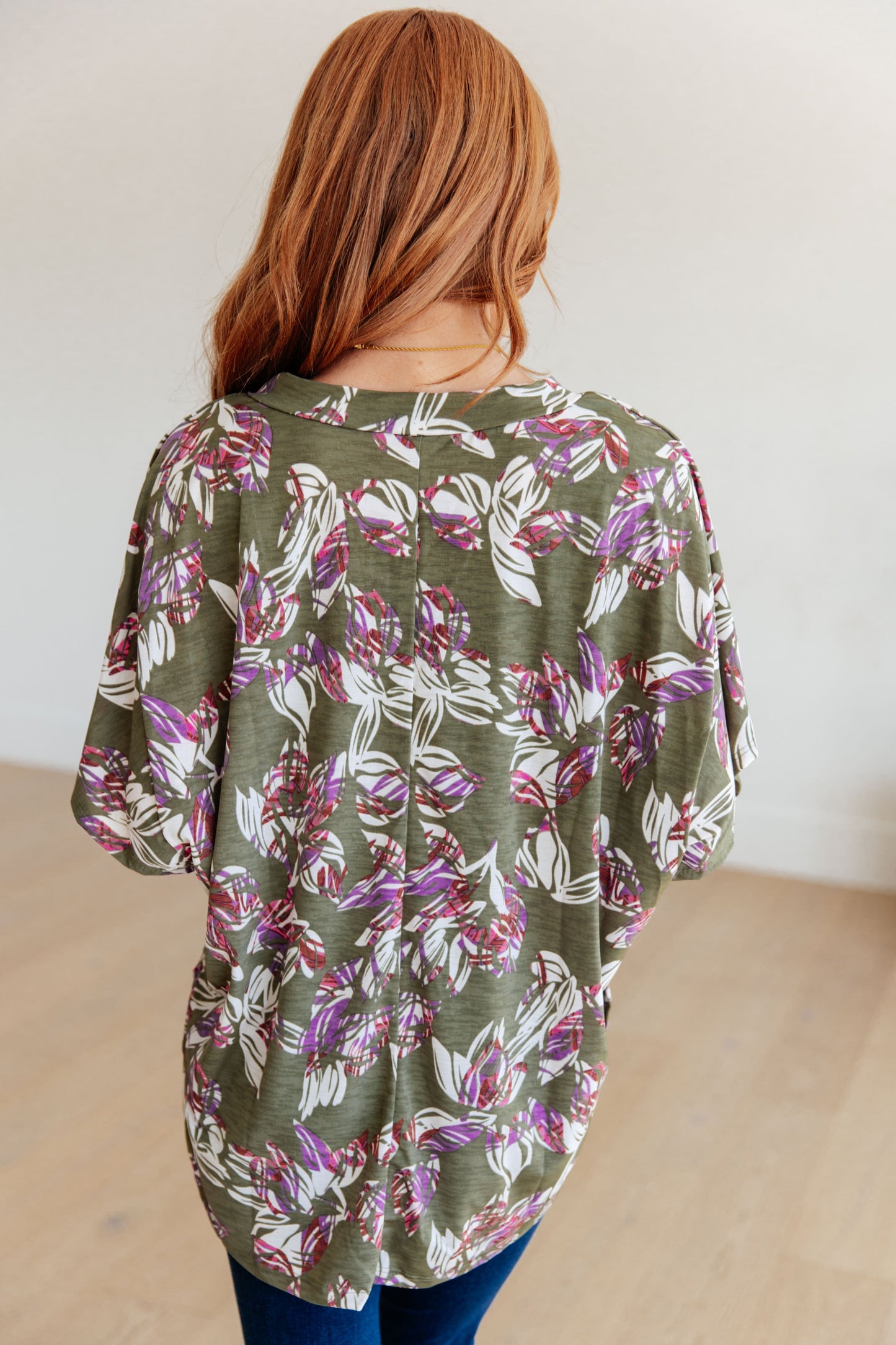 Top floral con cuello de pico para niña de las flores