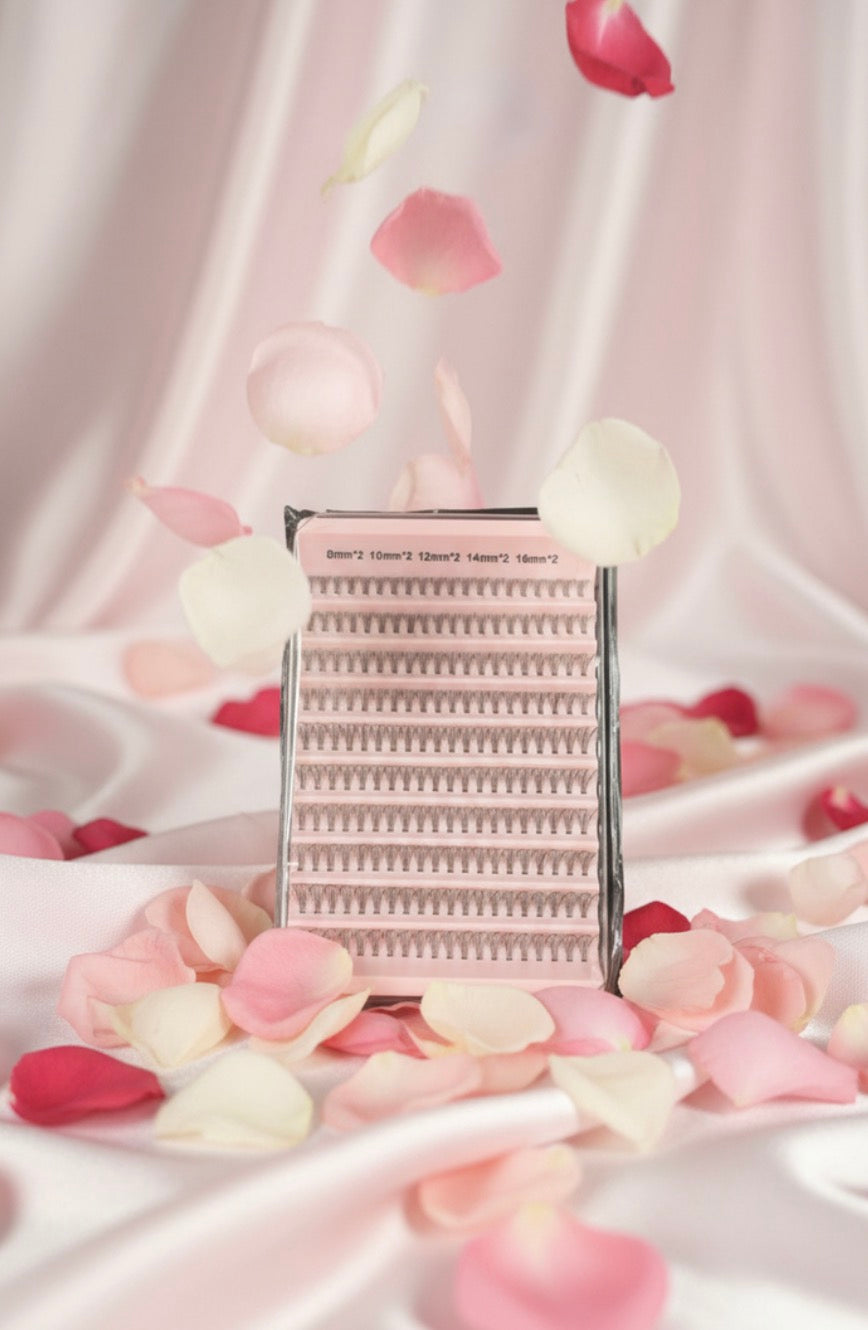Calm Kiss™ Lash Clusters