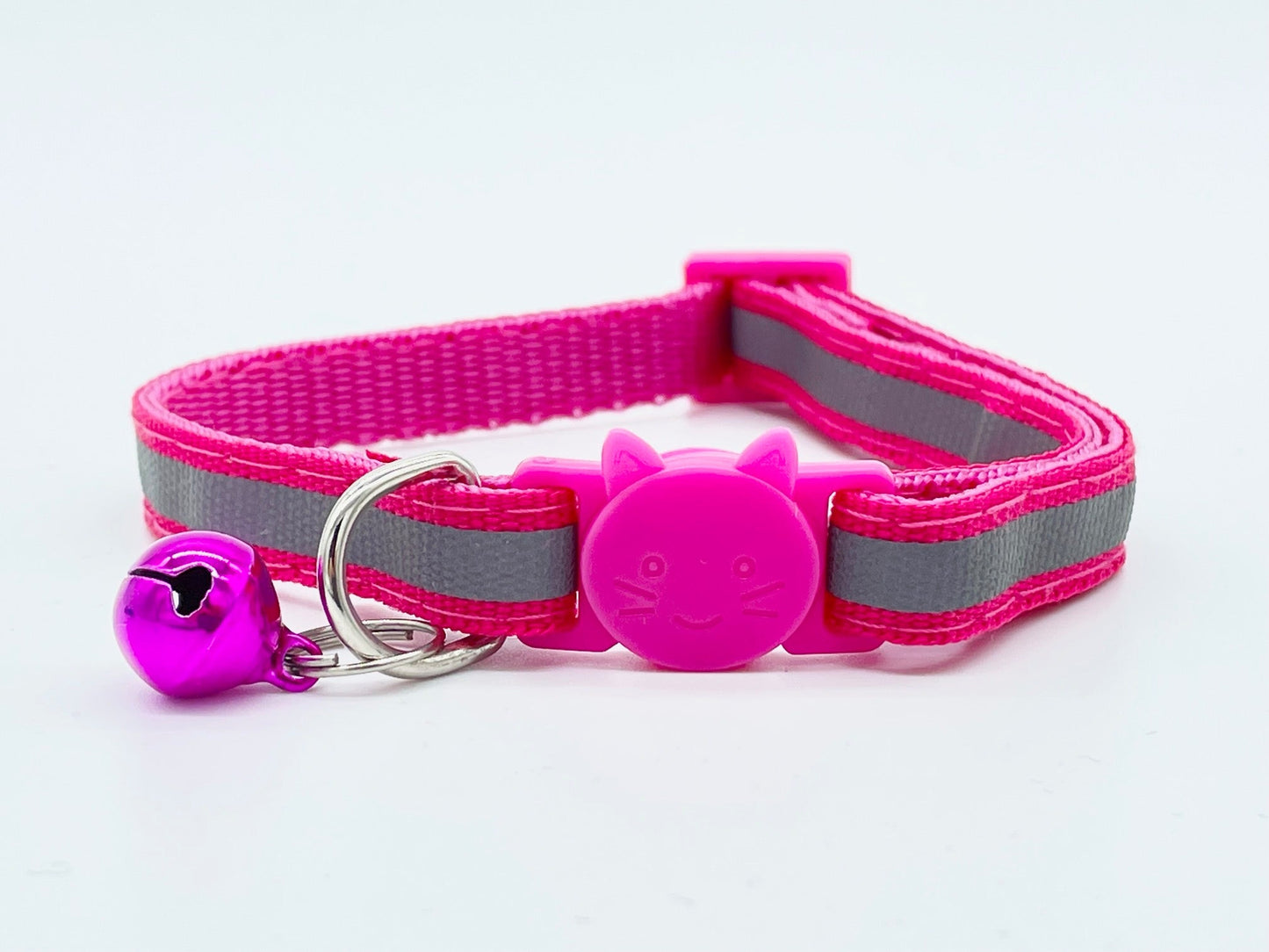 Collar reflectante con campana
