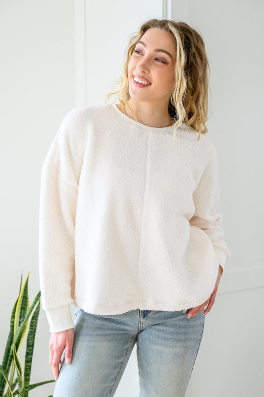 Suéter Fuzzy Cuddles en Blanco Crudo