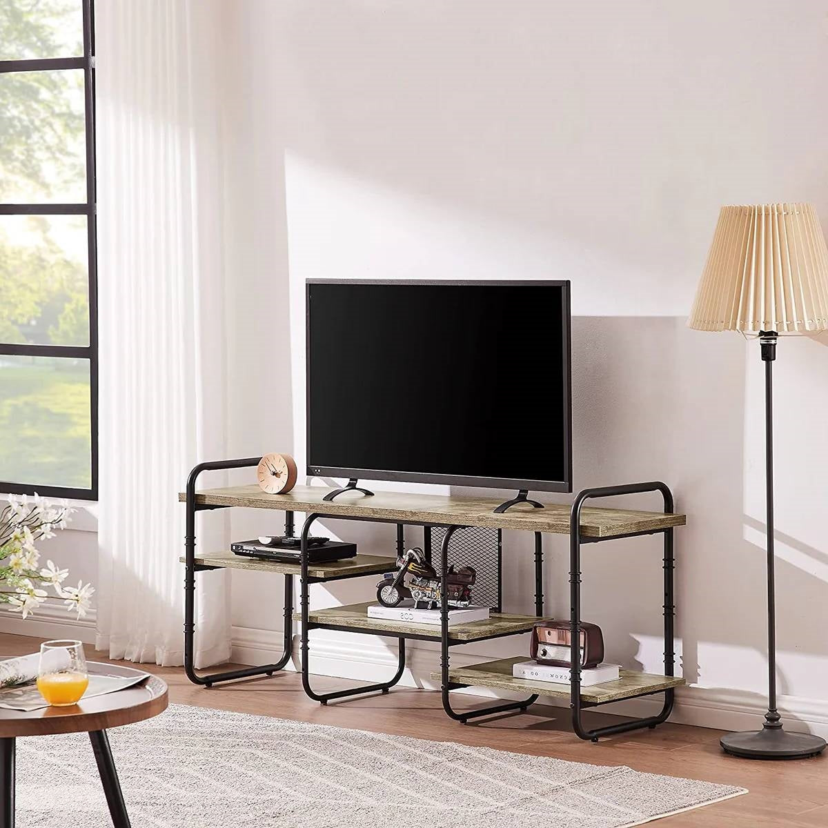 Mueble de TV/Centro de entretenimiento moderno de madera gris y metal para televisores de hasta 60 pulgadas