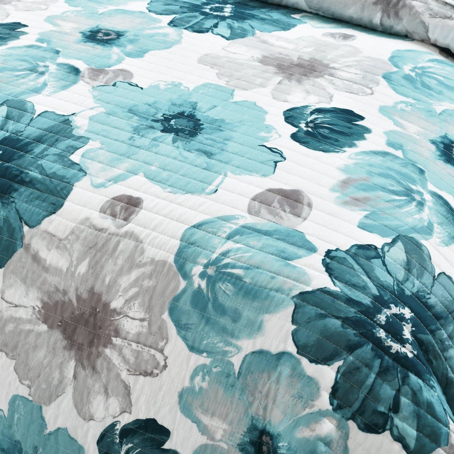 King size Blue Grey Flowers Lightweight Polyester Microfiber Quilt Set